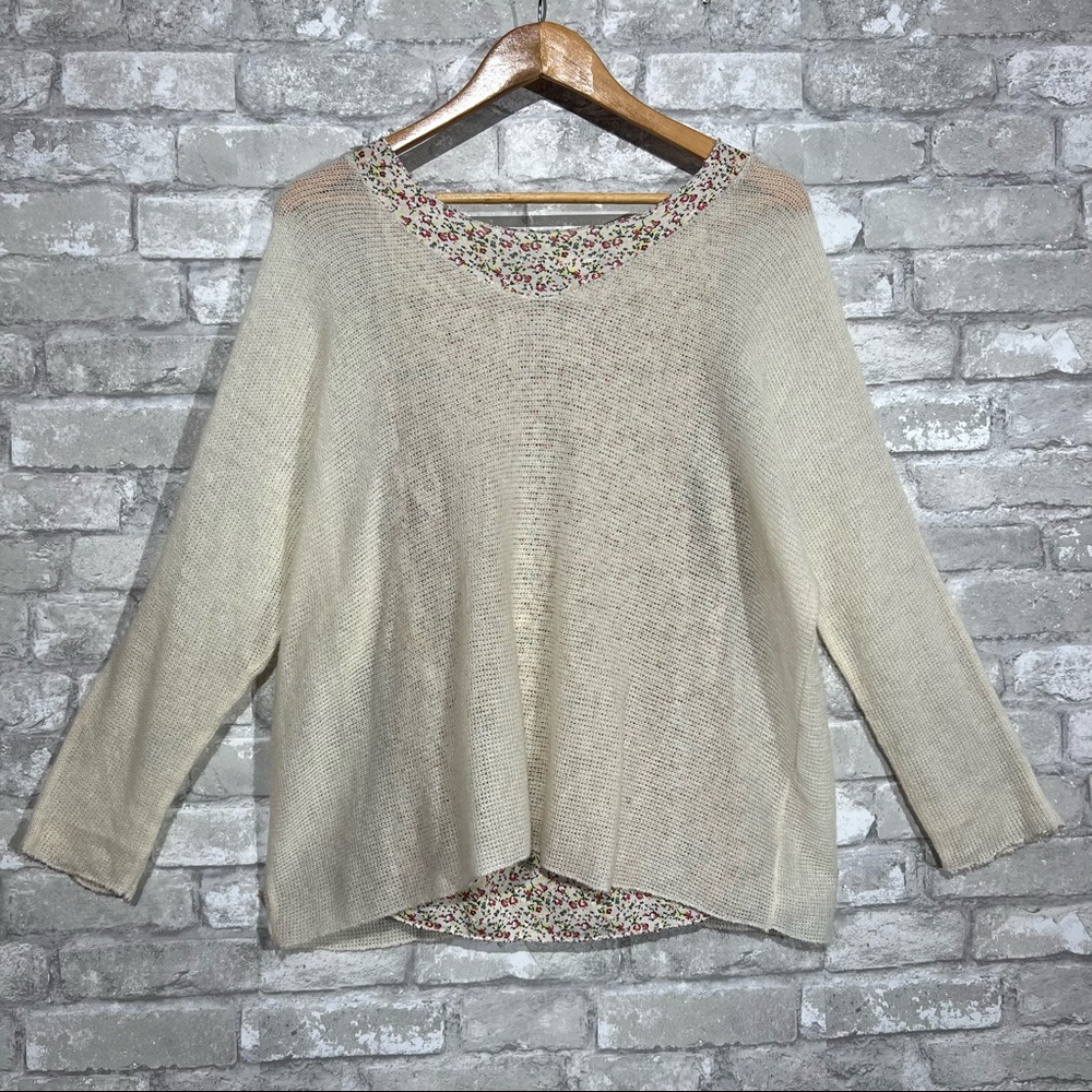 Women's Medium Oversized Layered Sweater Set. Loose Knit w Floral Tank Included